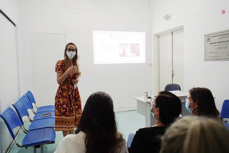 Profissionais da rede municipal de saúde recebem treinamento sobre varíola dos macacos