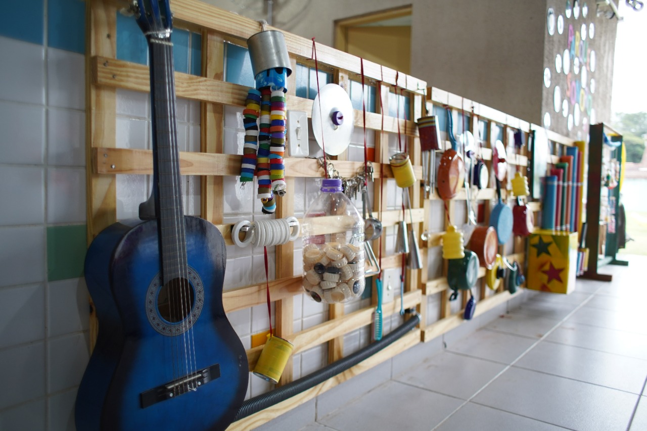Profissionais da rede municipais de educação recebem formação sobre musicalização
