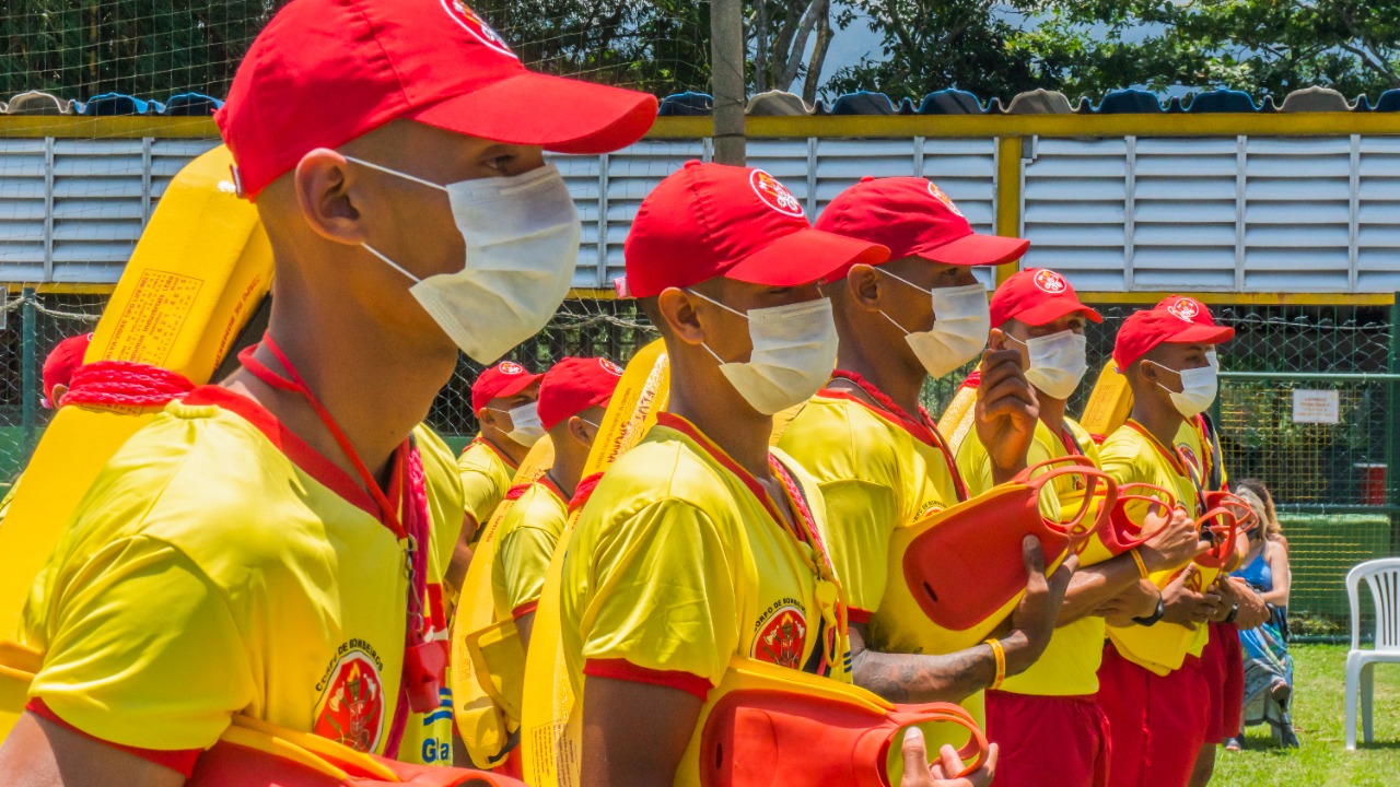 Bertioga abre inscrições para processo seletivo de guarda-vidas temporários