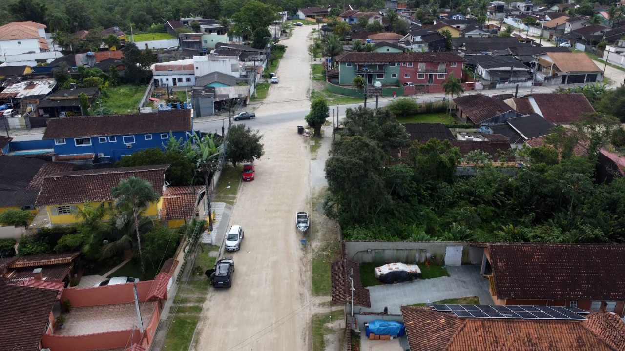 Prefeitura inicia pavimentação da Rua John Wolters e vias do entorno, no Centro