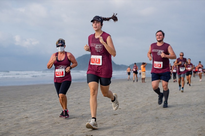 Outubro Rosa é tema do Circuito de Corridas dos Amigos da Riviera deste domingo (9)