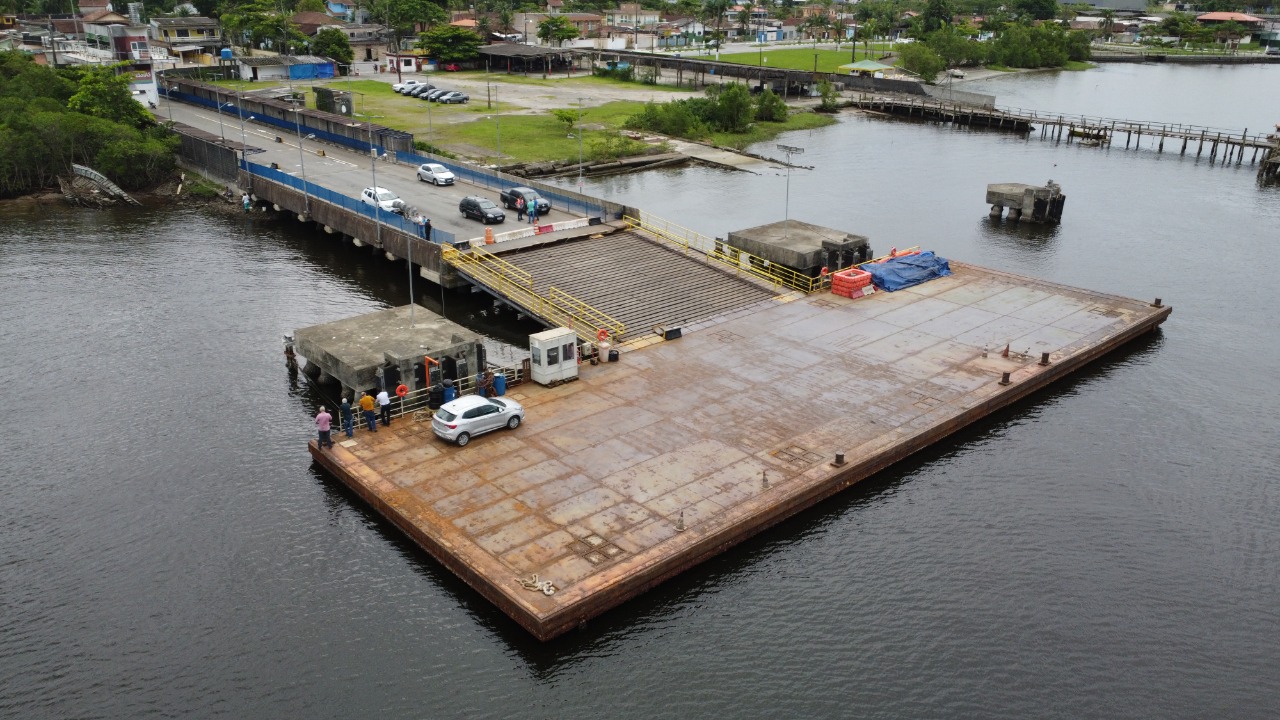 Travessia Bertioga-Guarujá é paralisada devido a problema técnico