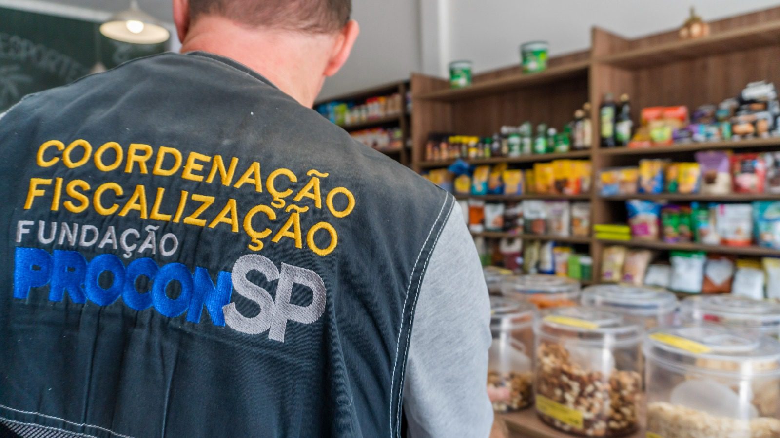 Procon realiza ‘Operação Verão’ em comércios de Bertioga