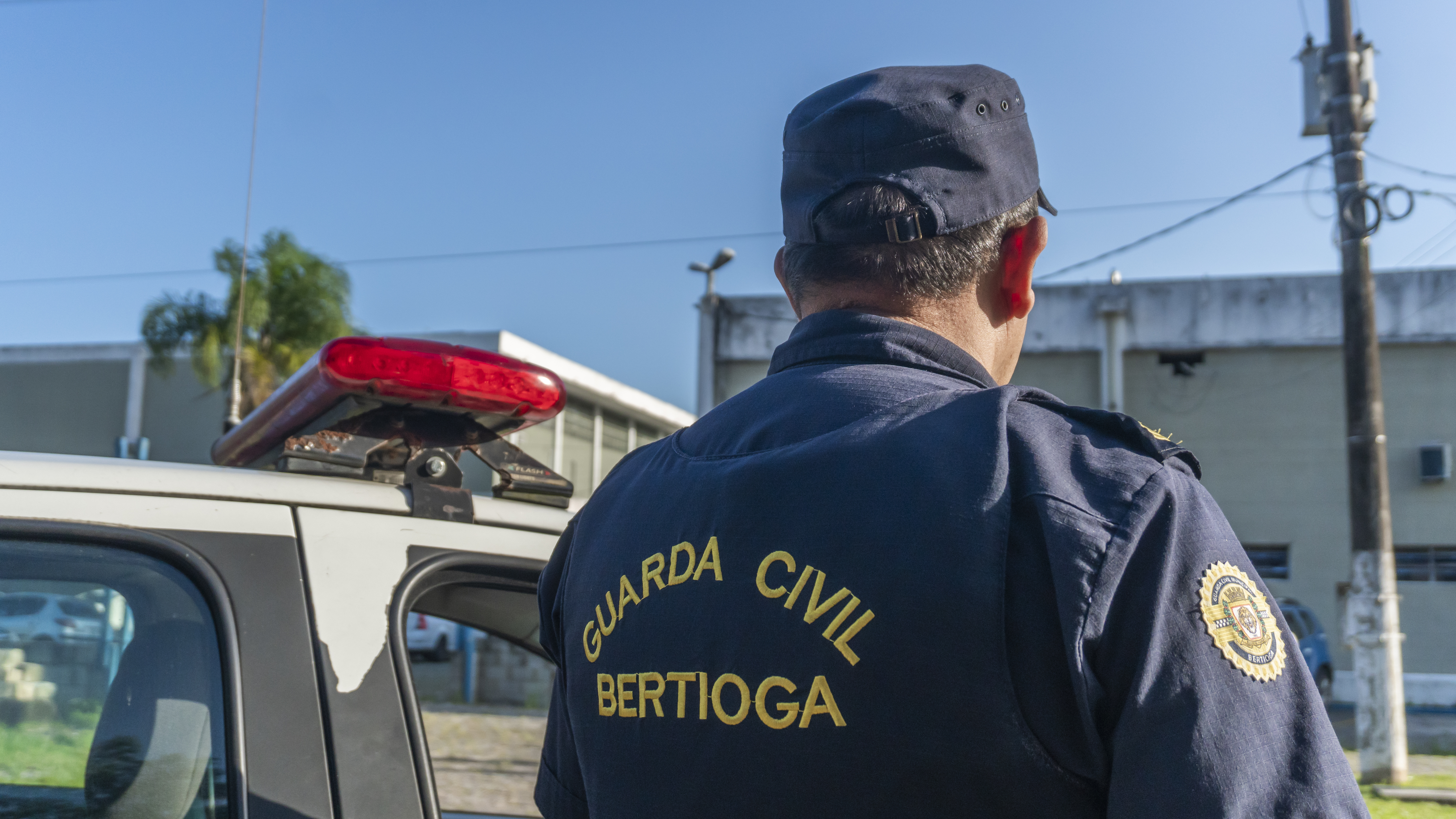 Em patrulhamento de rotina, GCM de Bertioga detém homem por furto de tênis