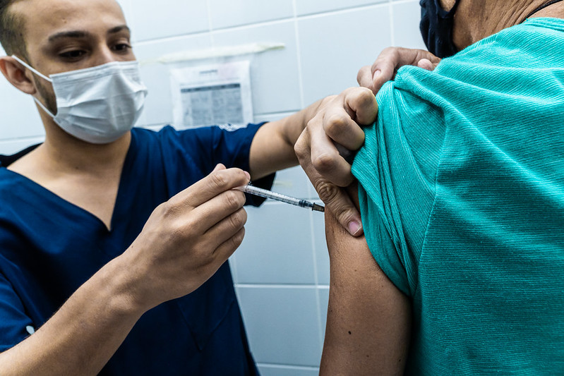 Prefeitura de Bertioga realiza plantão de vacinação em seis postos de saúde neste sábado (27)