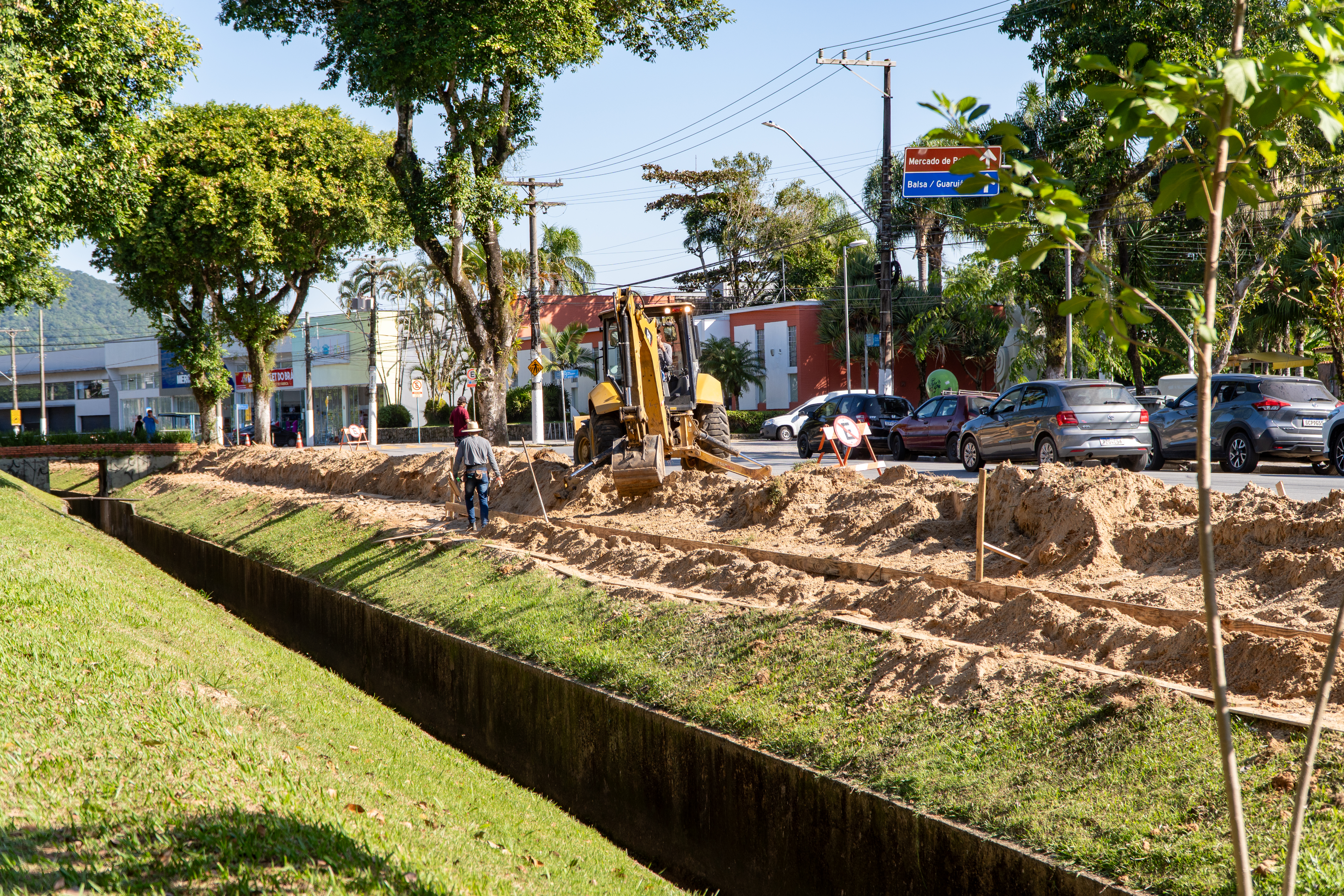 Extensão da ciclovia da Av. Anchieta avança em direção ao Canal de Bertioga (SP)