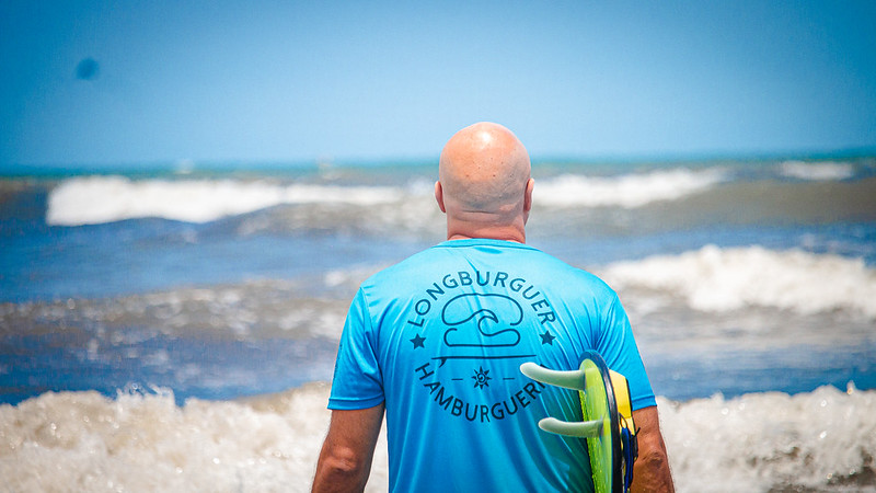 Segunda etapa do Circuito Surf Bate e Volta movimenta a Praia da Enseada no fim de semana