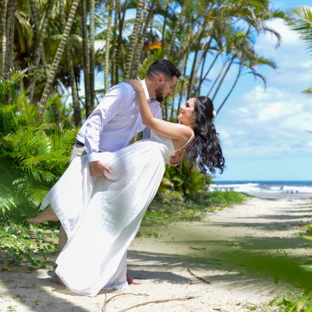 Bertioga tem cenários perfeitos para realizar o sonho de casar na praia