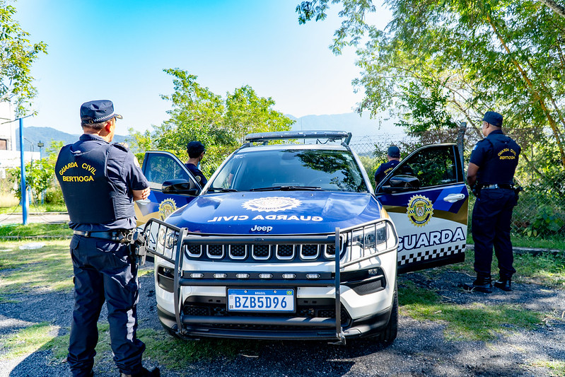 GCM de Bertioga captura 4 homens em duas semanas por furtos de fiação elétrica
