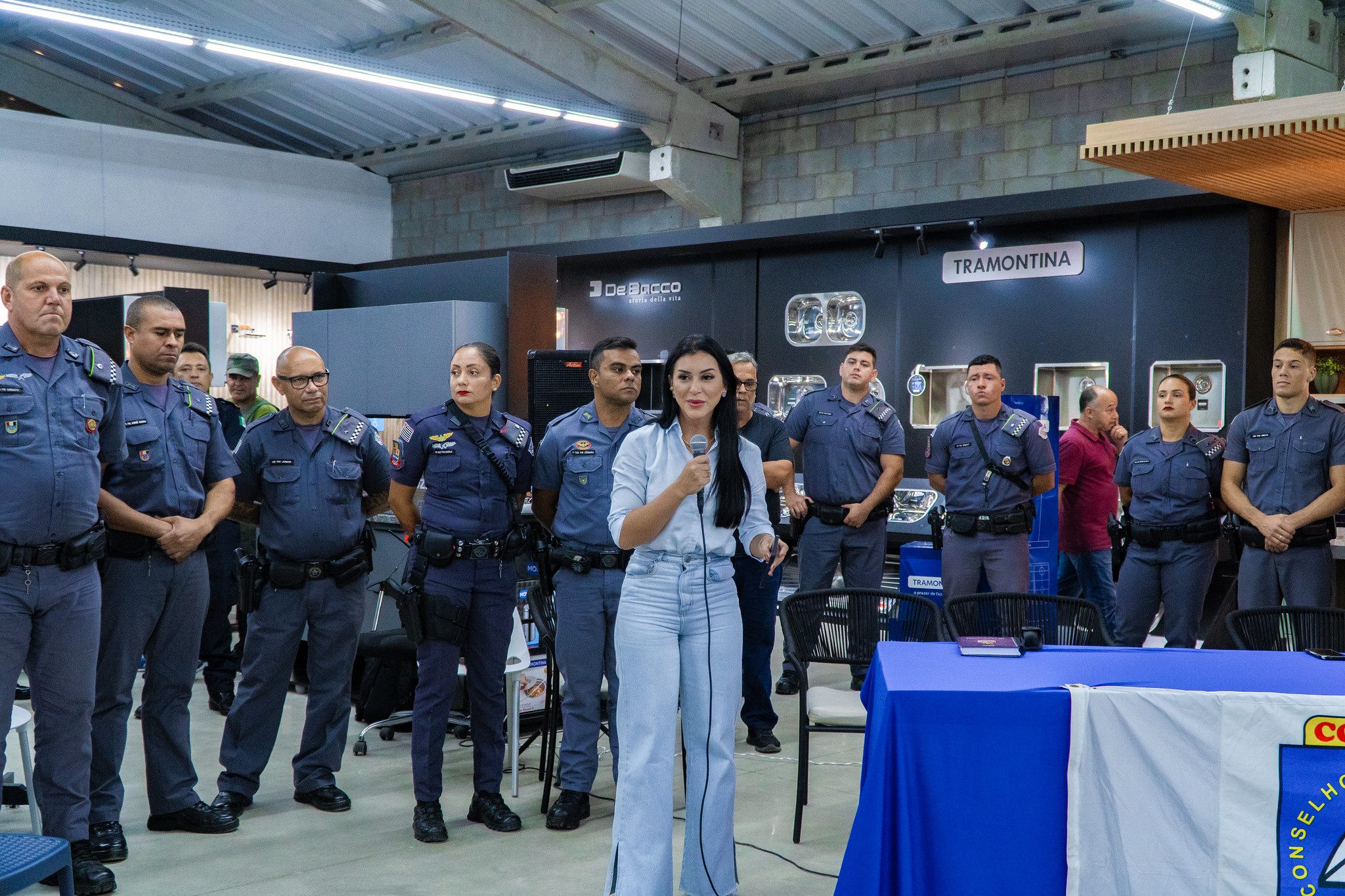 Conseg homenageia Secretaria de Segurança em atuação contra roubo à joalheria em Bertioga