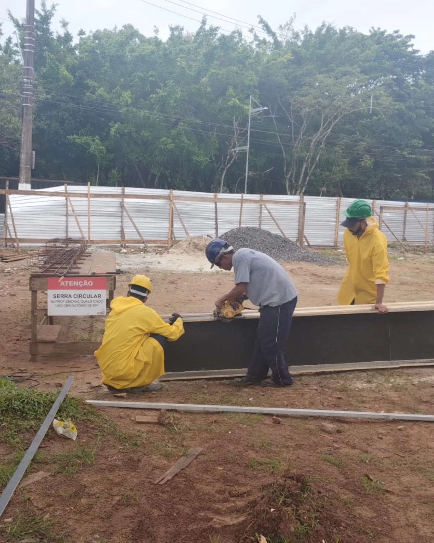 Obras na Casa da Cultura em Bertioga e implantação de nova praça avançam