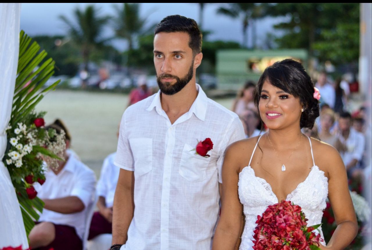 Casamento à beira-mar: sonho de cerimônia realizada em Bertioga