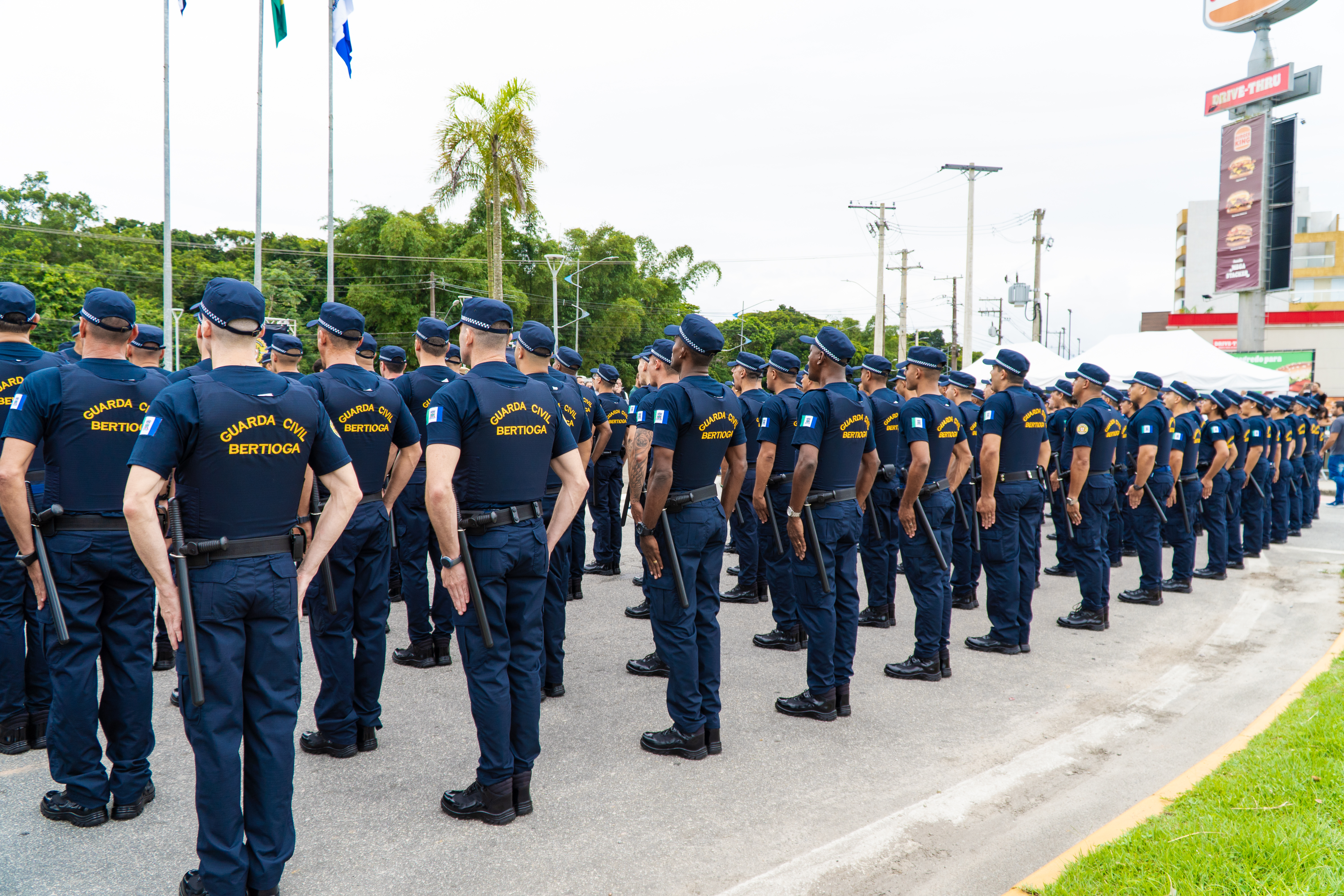 GCM de Bertioga completa um mês com mais guardas nas ruas e ainda mais segurança
