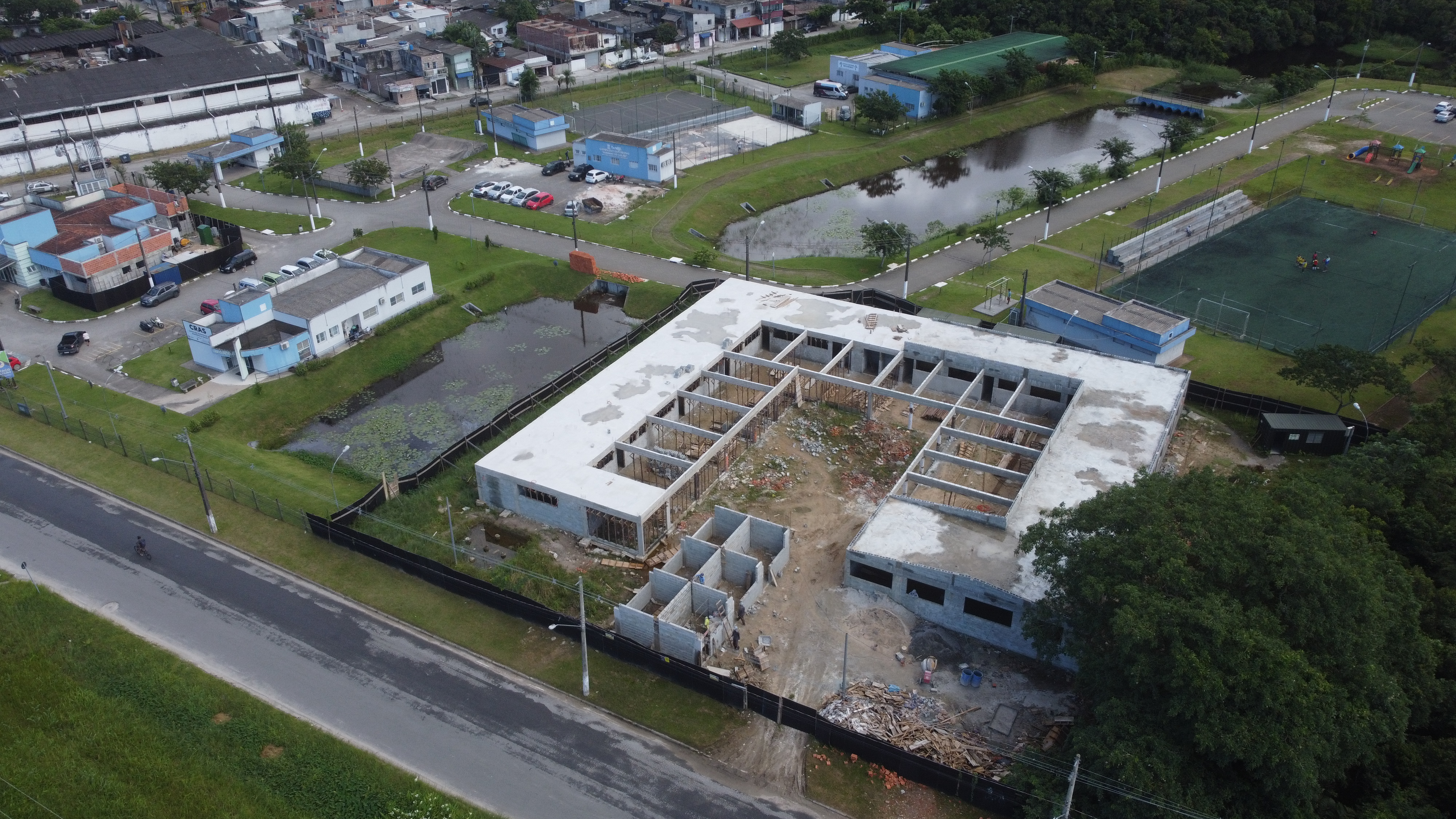 Prefeitura de Bertioga avança com obras de nova escola na Vila do Bem Chácaras