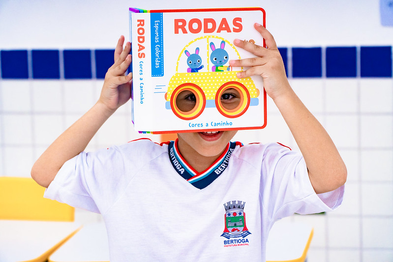 Bertioga adota plataforma para estimular a leitura nas escolas municipais