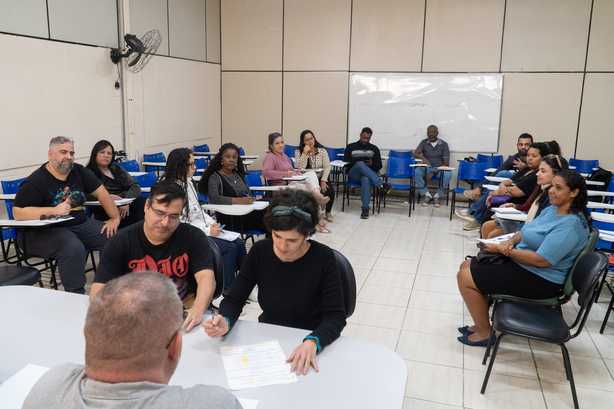 De forma inédita, Bertioga inclui aulas de inglês na grade das escolas municipais para complementar o ensino integral