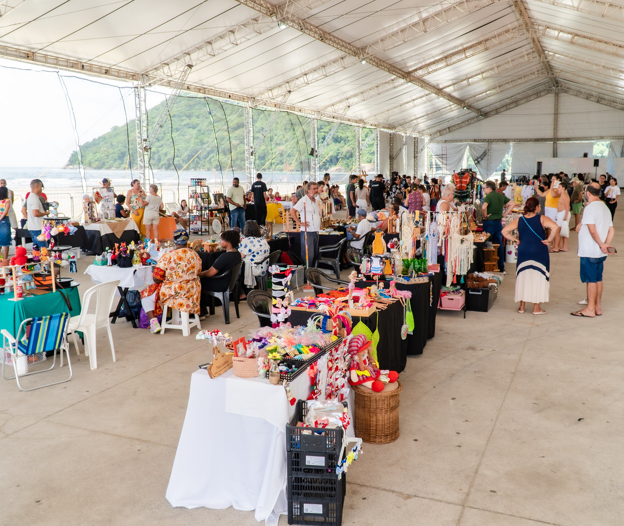II Feira de Economia Criativa e Solidária movimenta cultura e empreendedorismo local neste sábado (10)