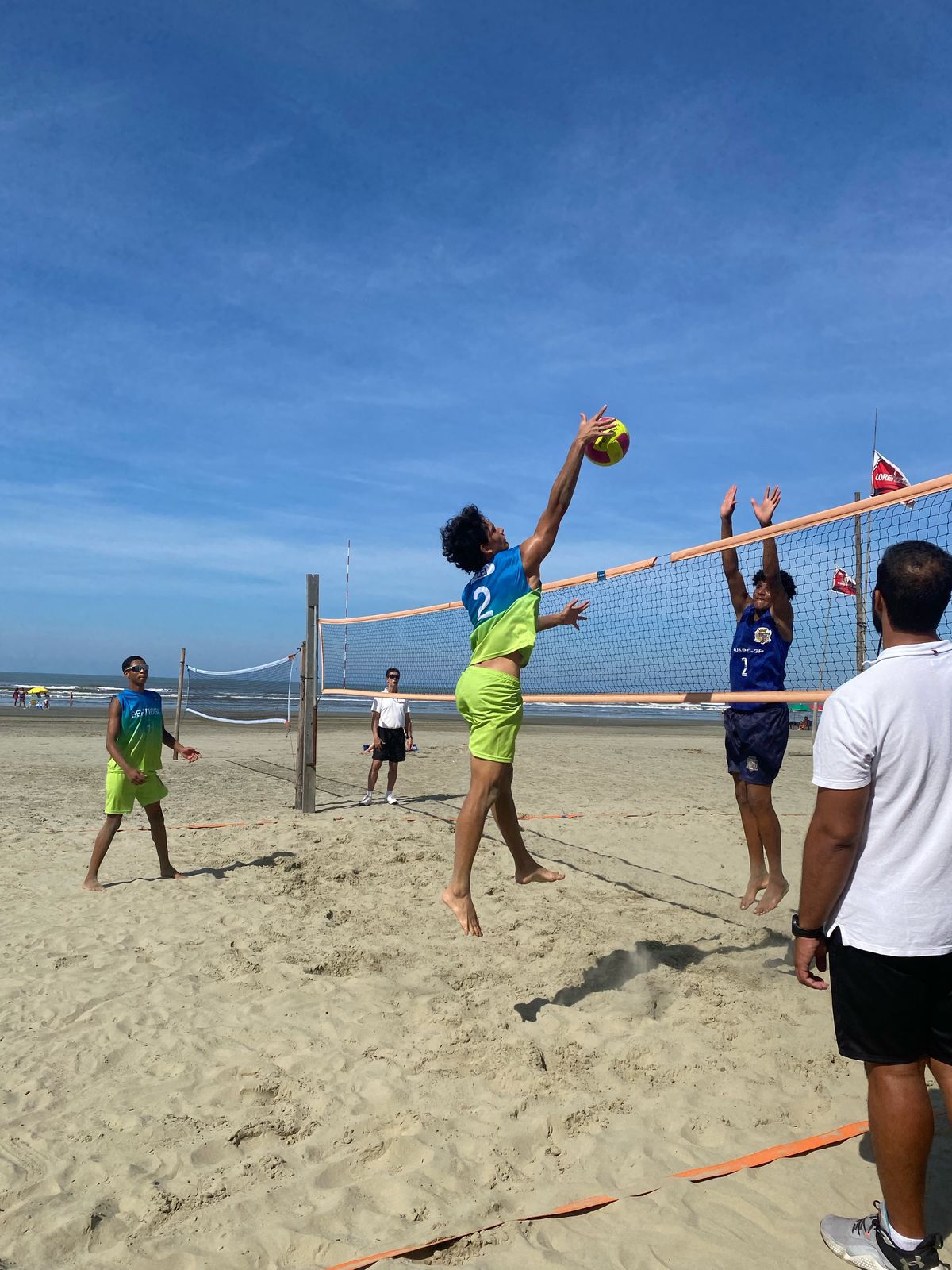 Vôlei de Praia masculino conquista título regional nos 40º Jogos Abertos da Juventude 2025
