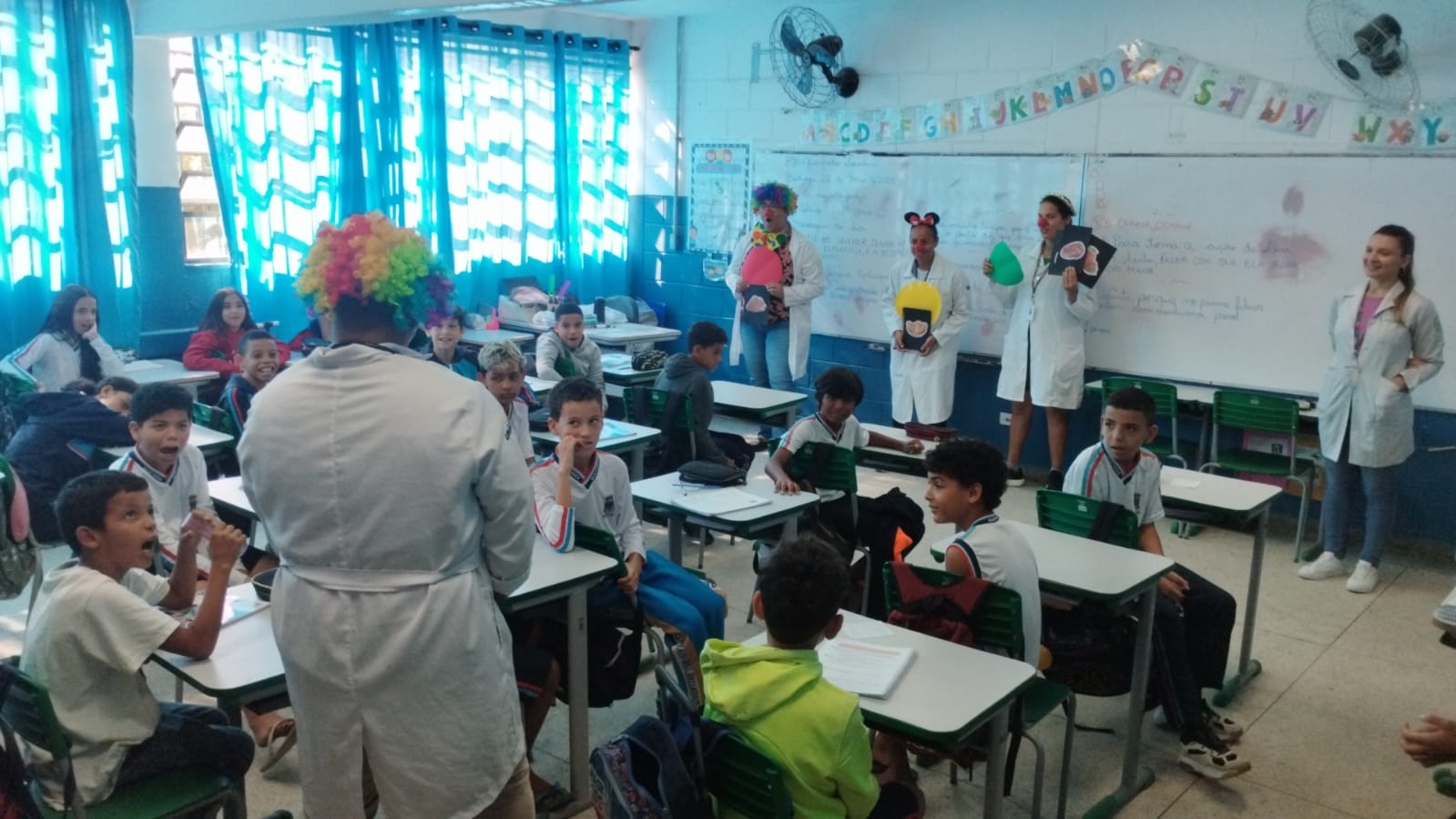 Projeto ‘ACS da Alegria’ leva educação em saúde de forma lúdica para alunos do Jd. Vicente de Carvalho