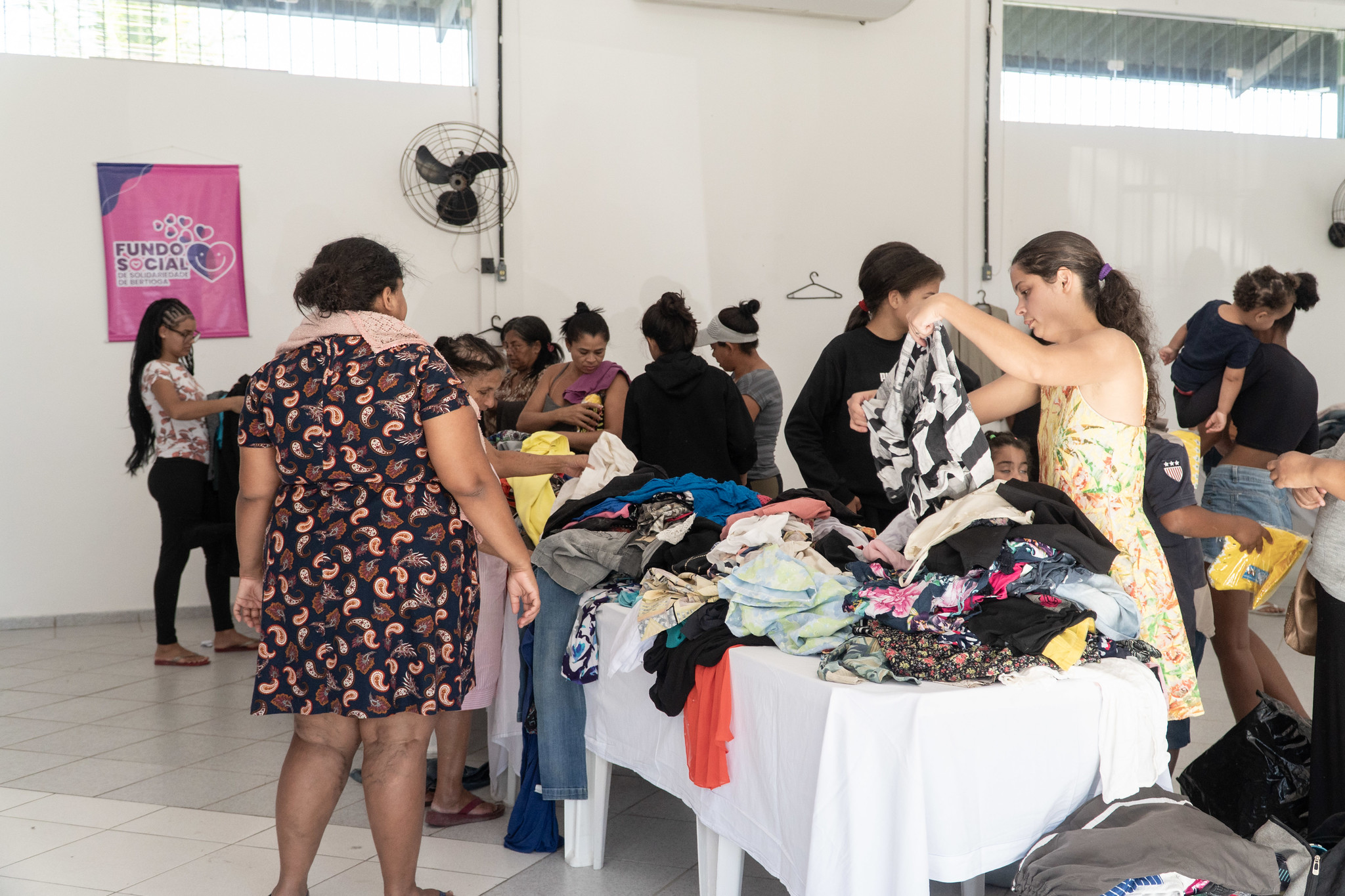Fundo Social promove Varal Solidário: campanha do agasalho segue com arrecadação