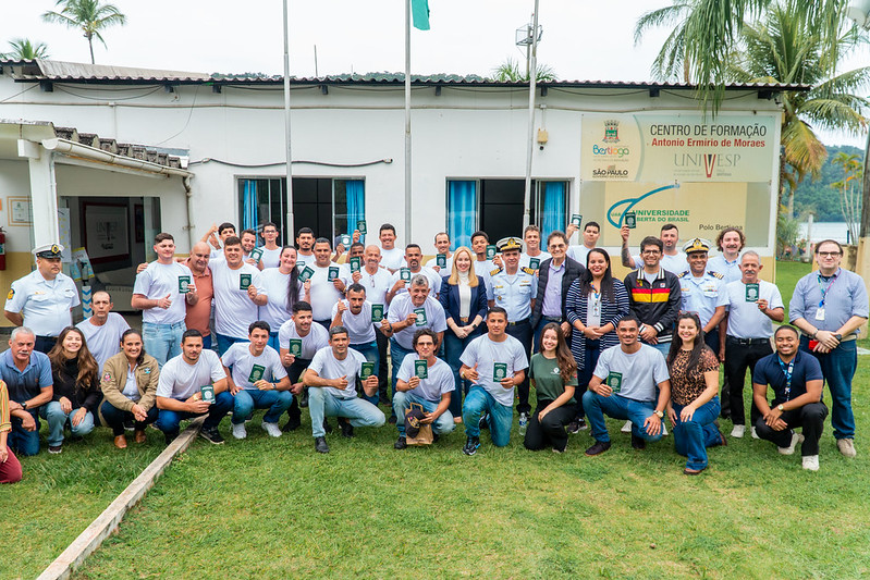 Formação de Aquaviários certifica nova turma em Bertioga