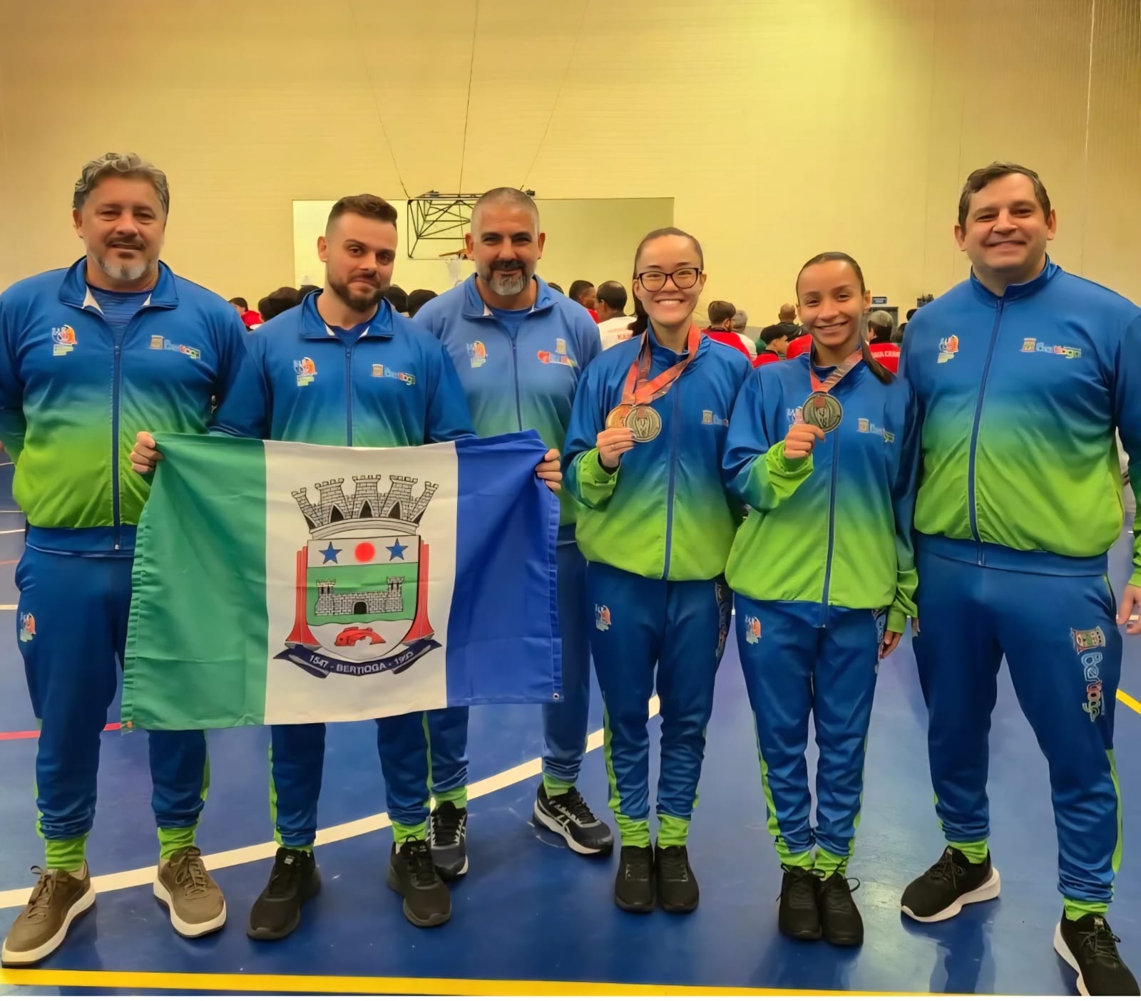 Karatê brilha nos Jogos Regionais e garante três medalhas para Bertioga