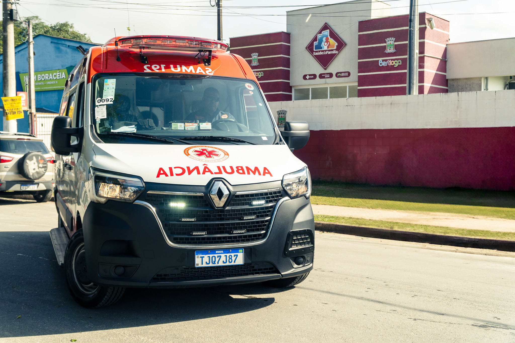 Bertioga recebe nova ambulância do SAMU para reforçar atendimento em Boraceia