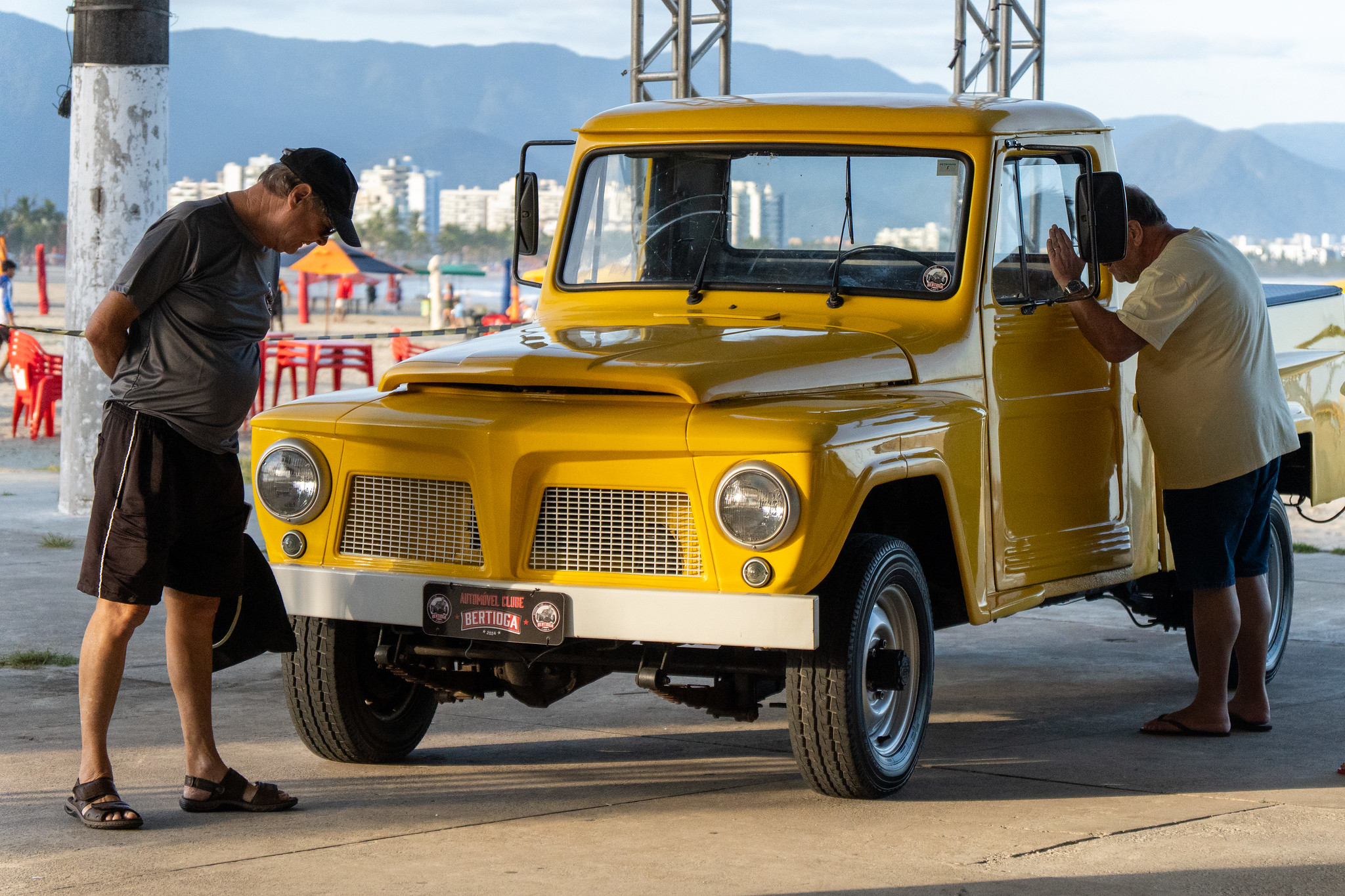 14º Encontro de Carros Antigos e Especiais acontece em Bertioga neste sábado (25)