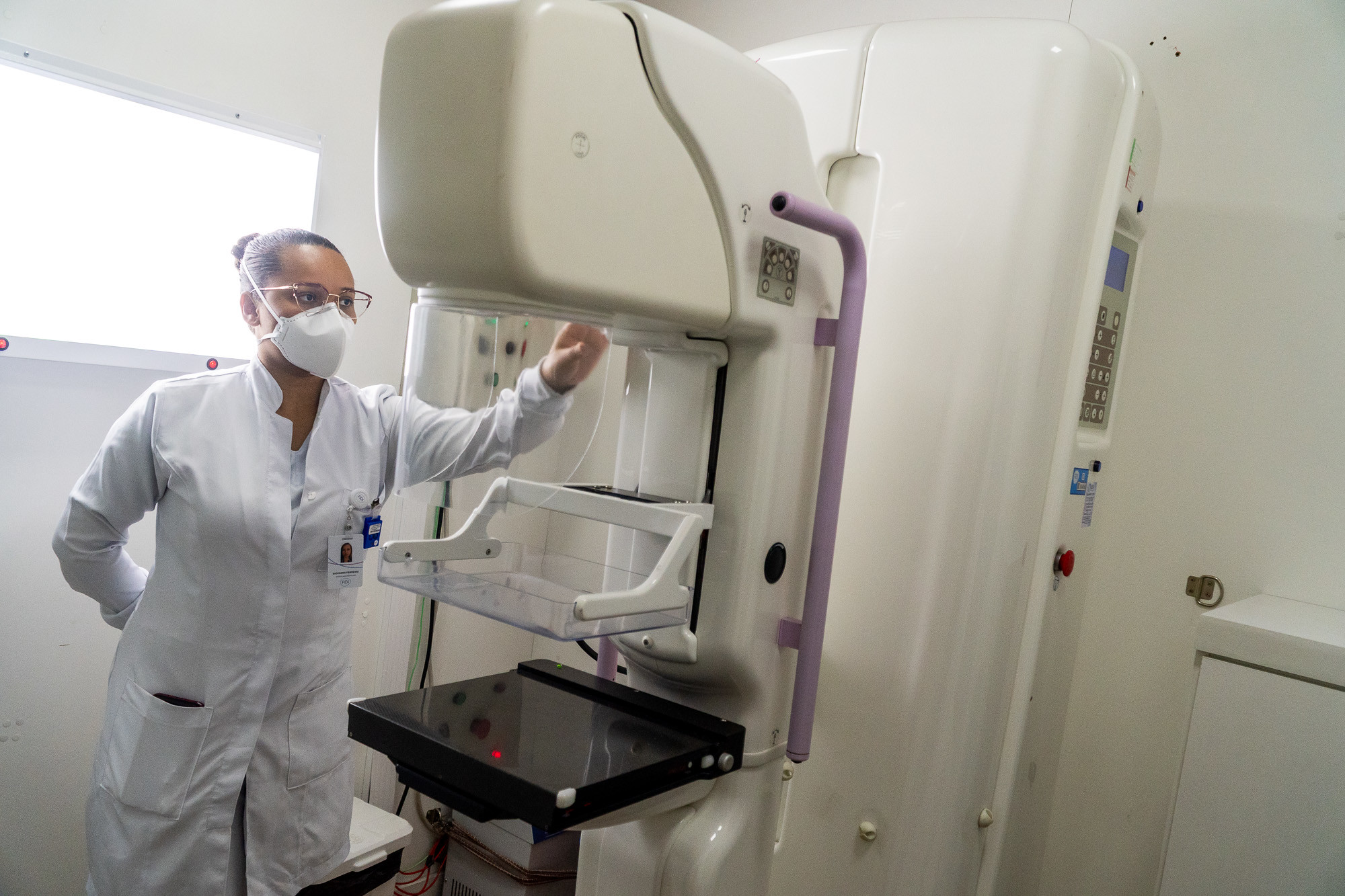Bertioga zera fila de ressonância magnética e avança para eliminar espera por mamografias