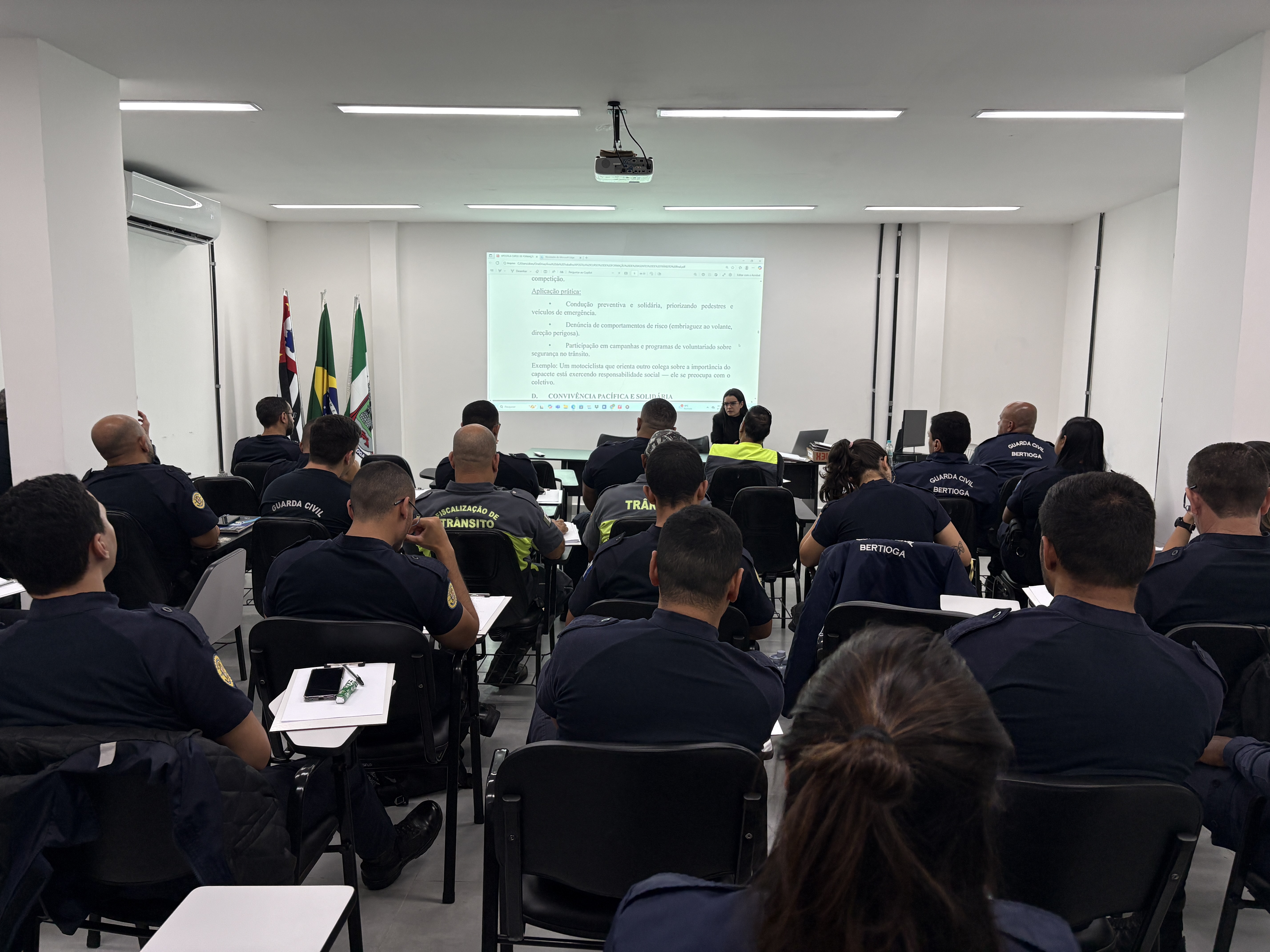 GCM de Bertioga realiza curso de atualização voltado ao trânsito