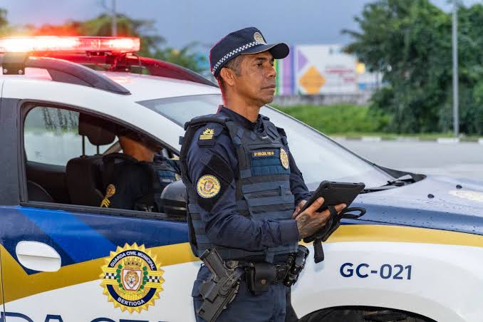 Guarda Civil de Bertioga localiza veículo e prende autor de furto em flagrante