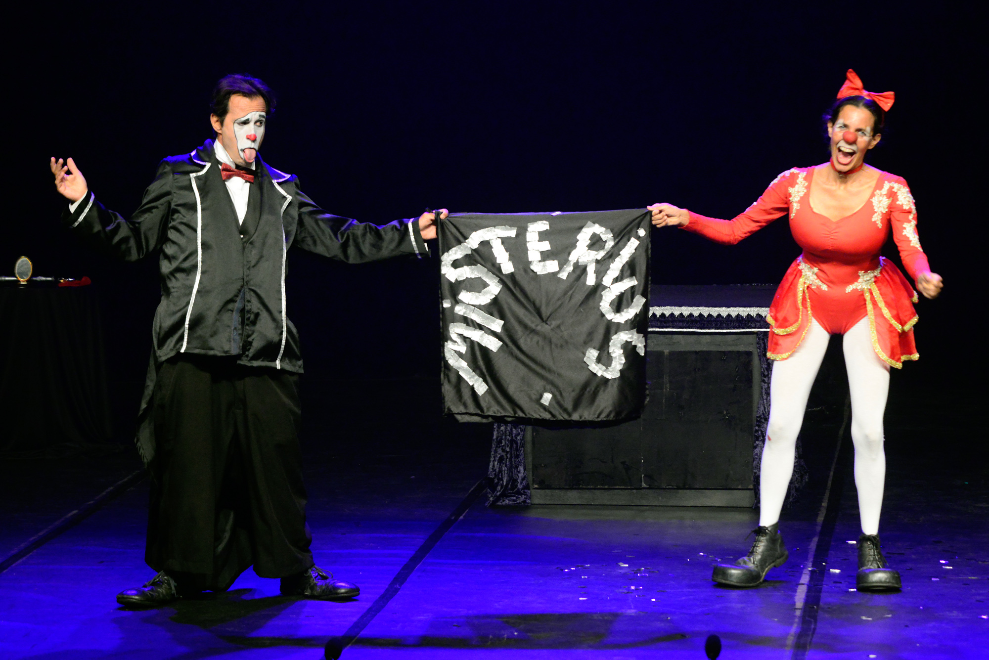 Bertioga recebe espetáculo circense gratuito ‘Mistérius’, da premiada Família Burg