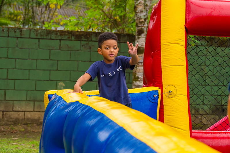 Ruas e Praças de Lazer leva atividades recreativas à Riviera e São Lourenço neste domingo (16)