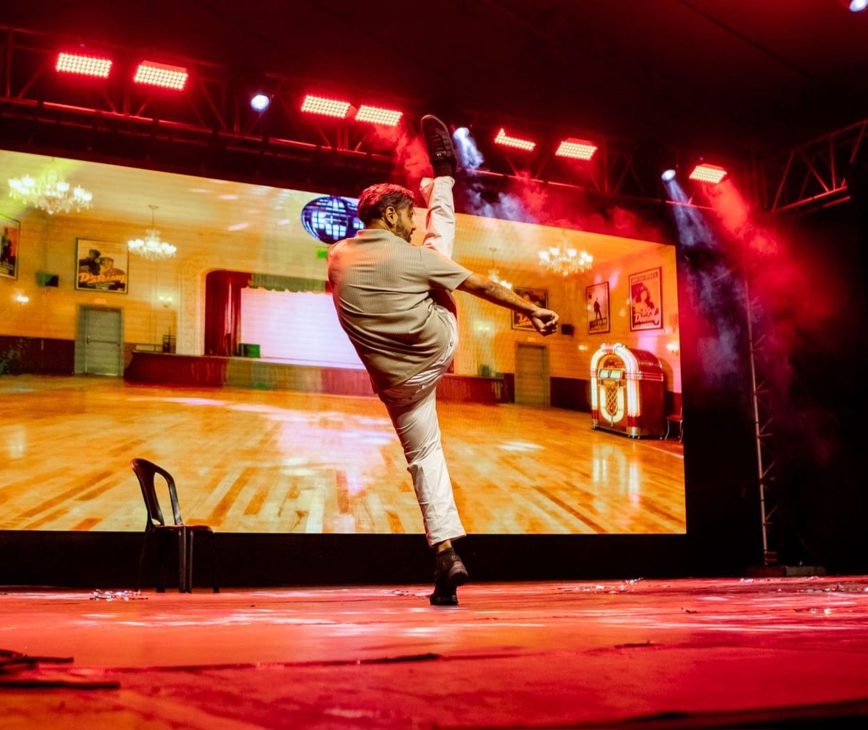 Renomado coreógrafo Wellington Leandro comanda vivência em dança em Bertioga