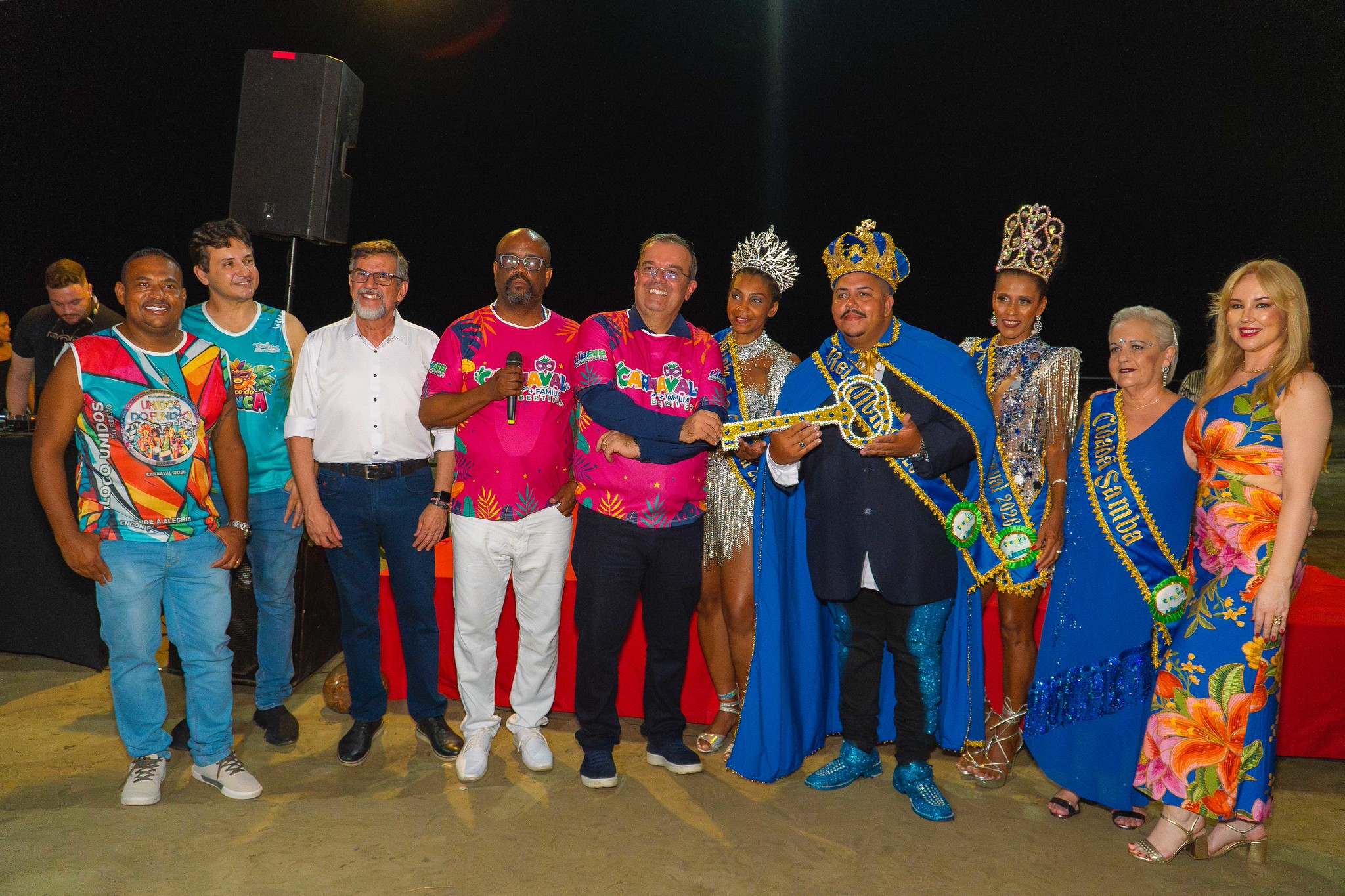 Entrega das chaves da cidade abre oficialmente o Carnaval é + Família 2026 em Bertioga