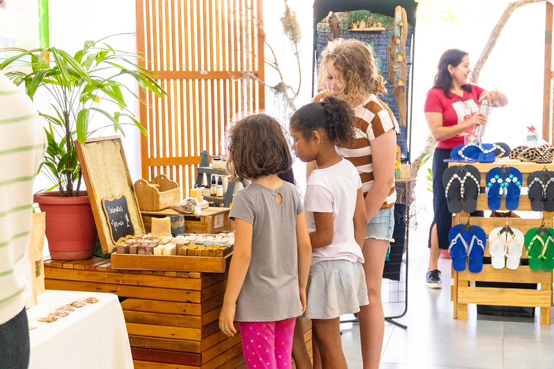 Feira Artes & Aromas da Mata Atlântica reúne arte, música e sustentabilidade em Bertioga neste sábado (14)