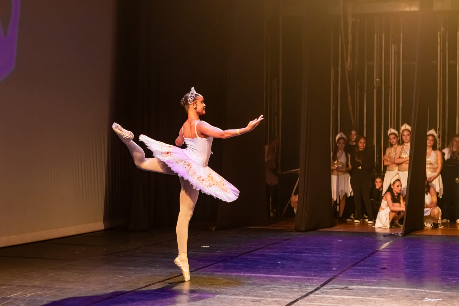 Bailarinos de Bertioga participam do  XIX Troféu Internacional de Dança neste sábado (04)