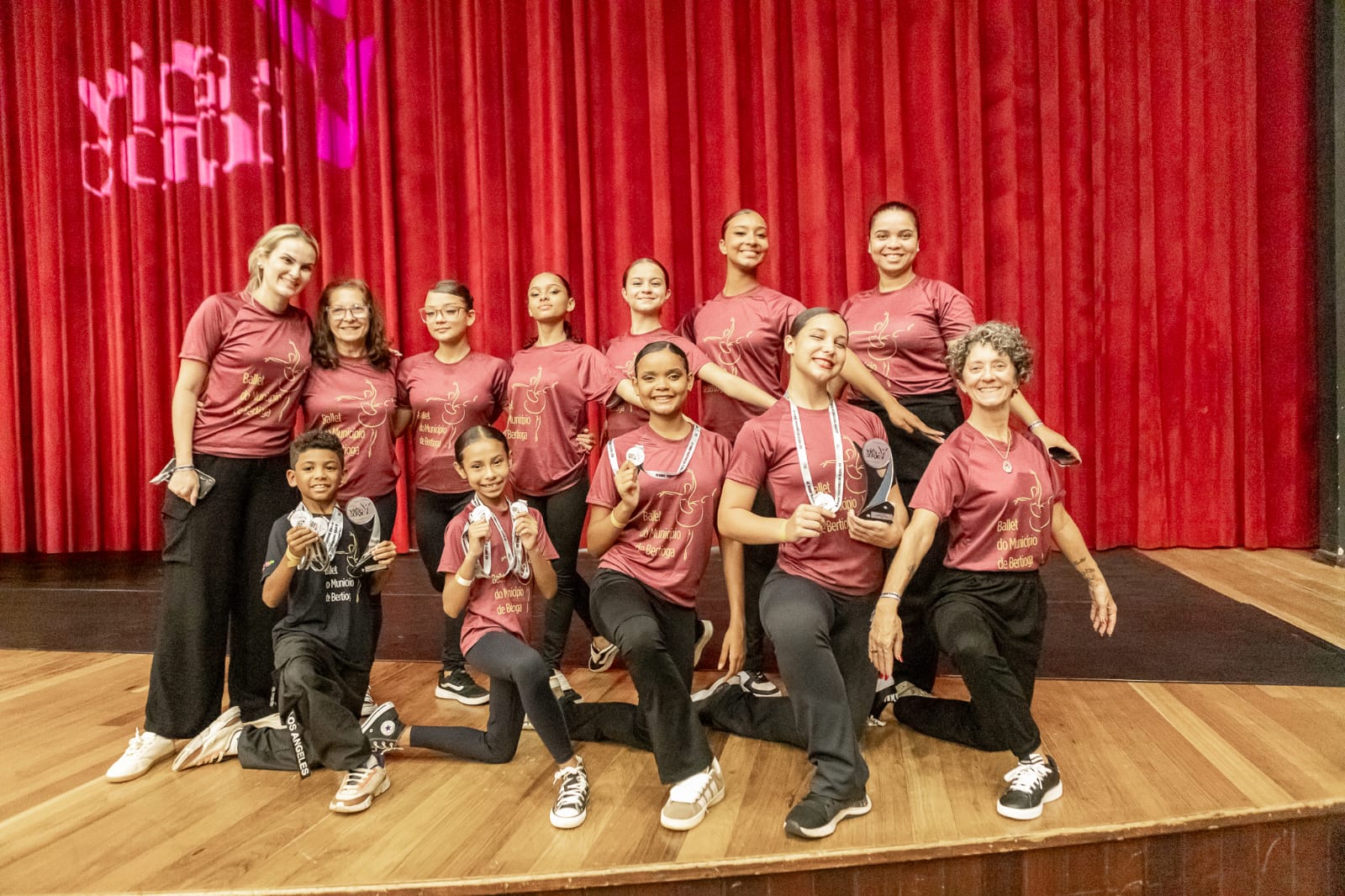 Bertioga brilha em festival internacional de  dança e já soma 37 premiações para a cidade