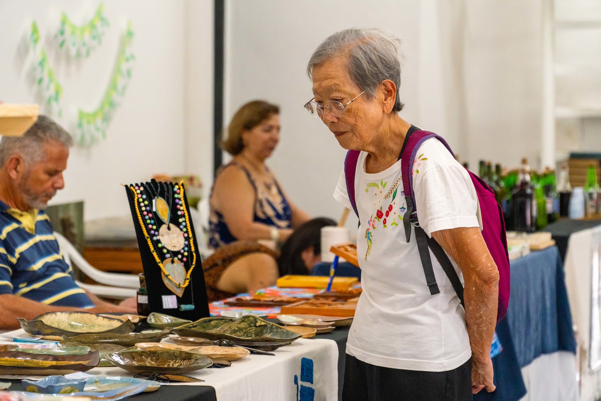 Feira de Economia Solidária realiza programação especial de Dia das Mães