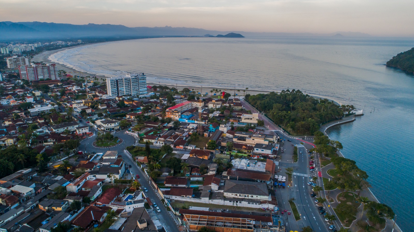 Bertioga recebe seminário sobre desenvolvimento urbano e oportunidades de investimento
