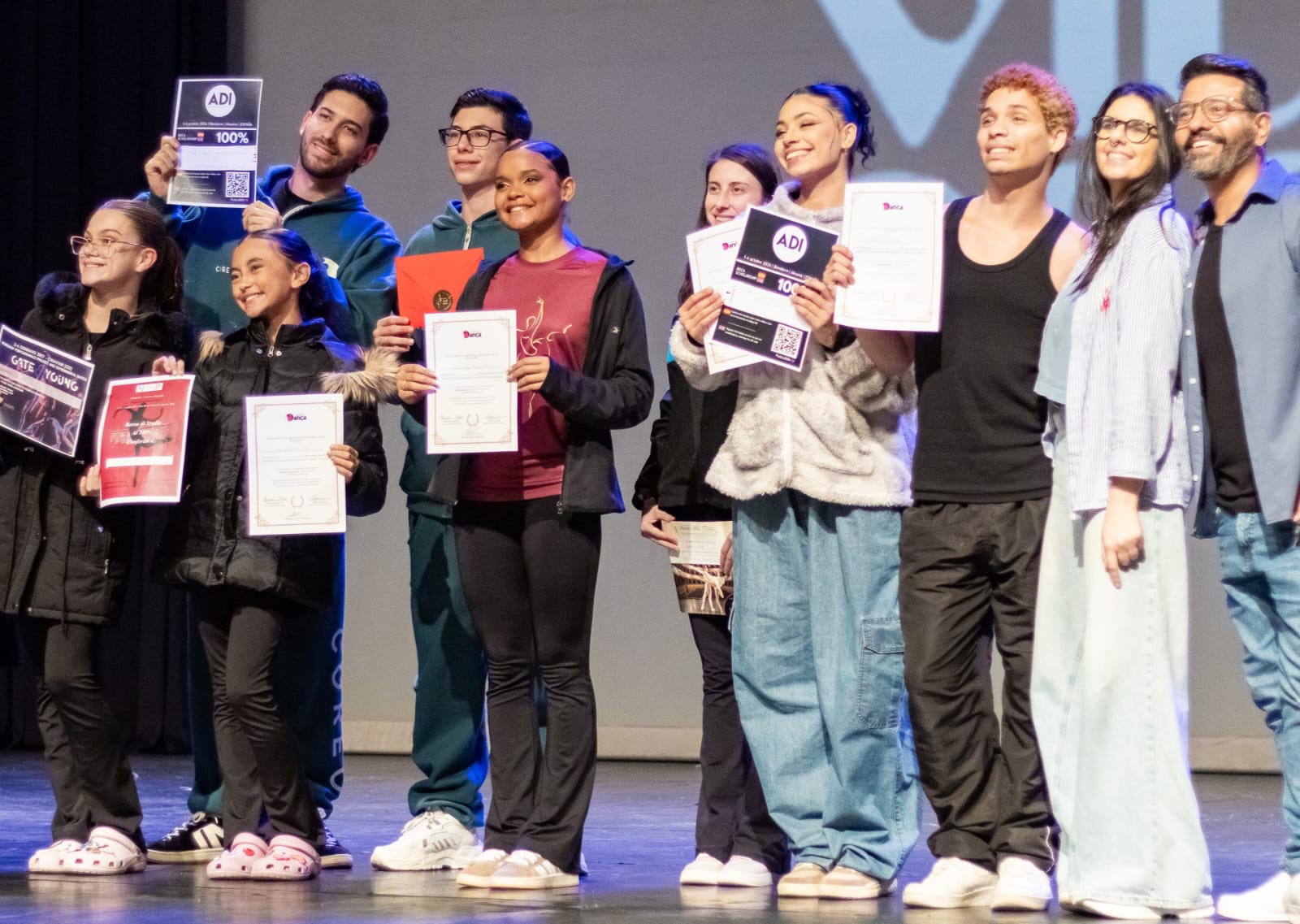 Ballet Municipal de Bertioga encerra semestre  histórico com premiações e seleções internacionais