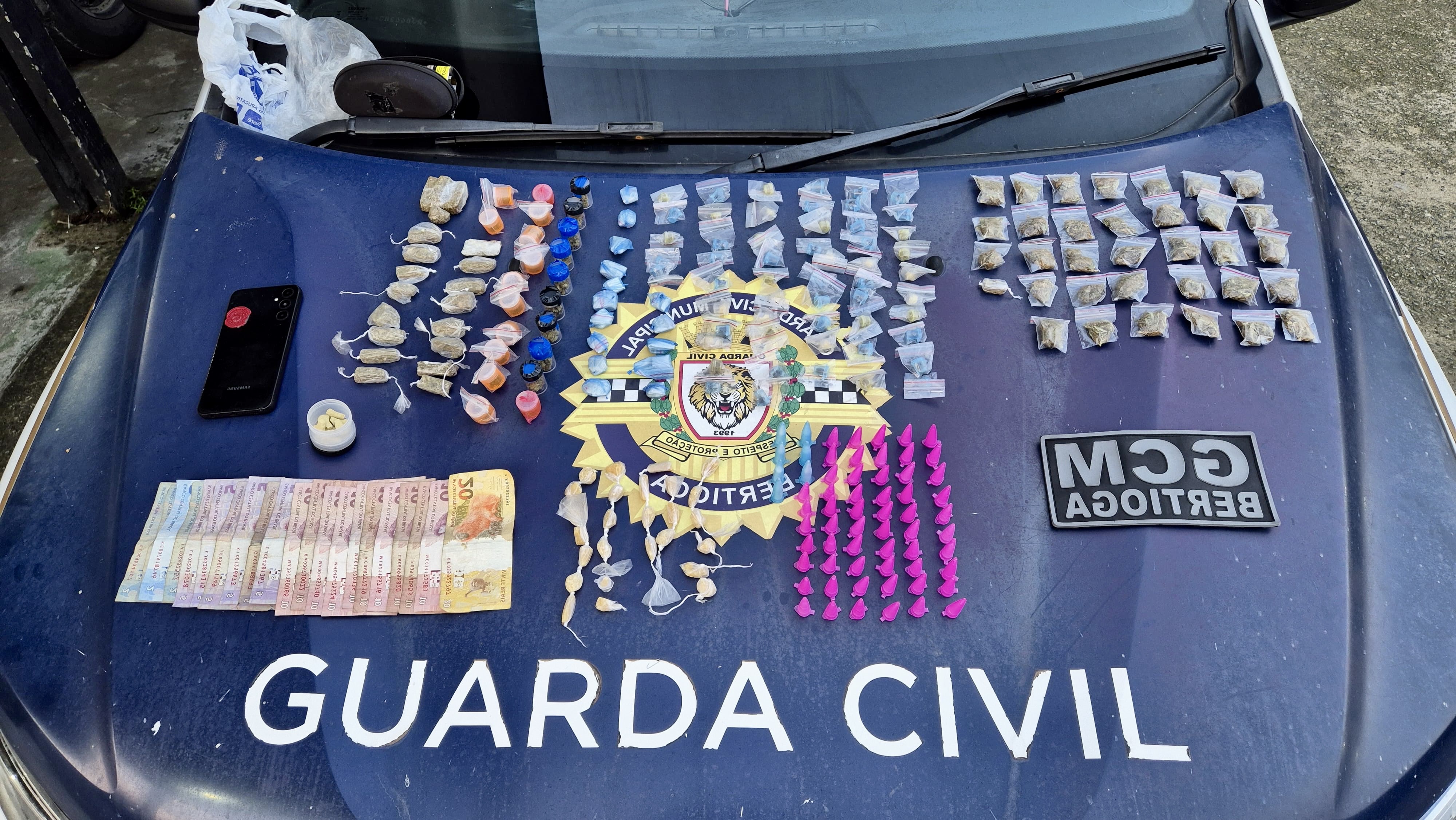GCM apreende mais de 240 porções de entorpecentes em Boraceia