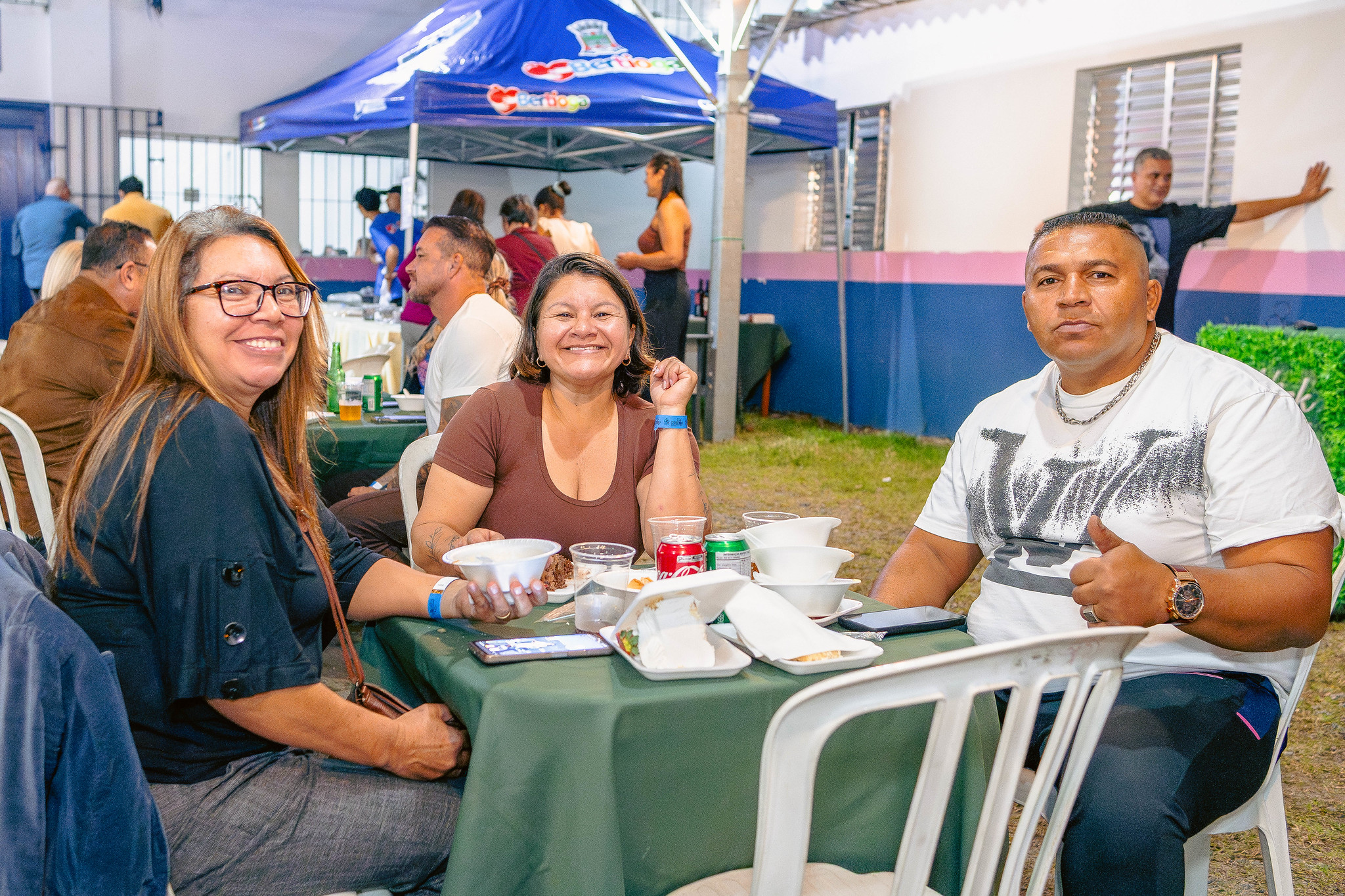 Noite de Caldos reúne grande público e tem ingressos esgotados em noite de solidariedade