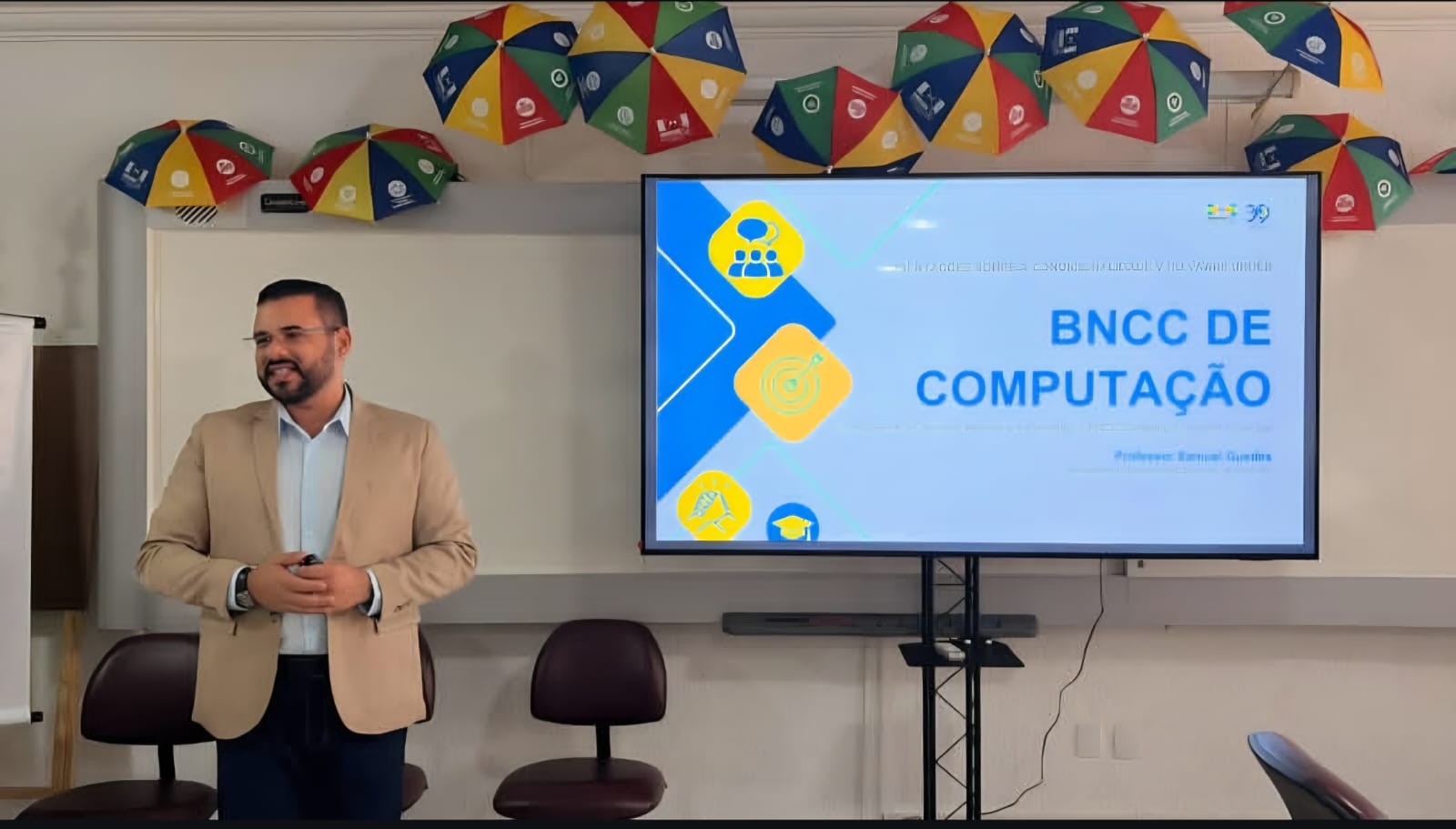 Bertioga participa de discussões sobre implementação da BNCC Computação nas redes municipais de São Paulo